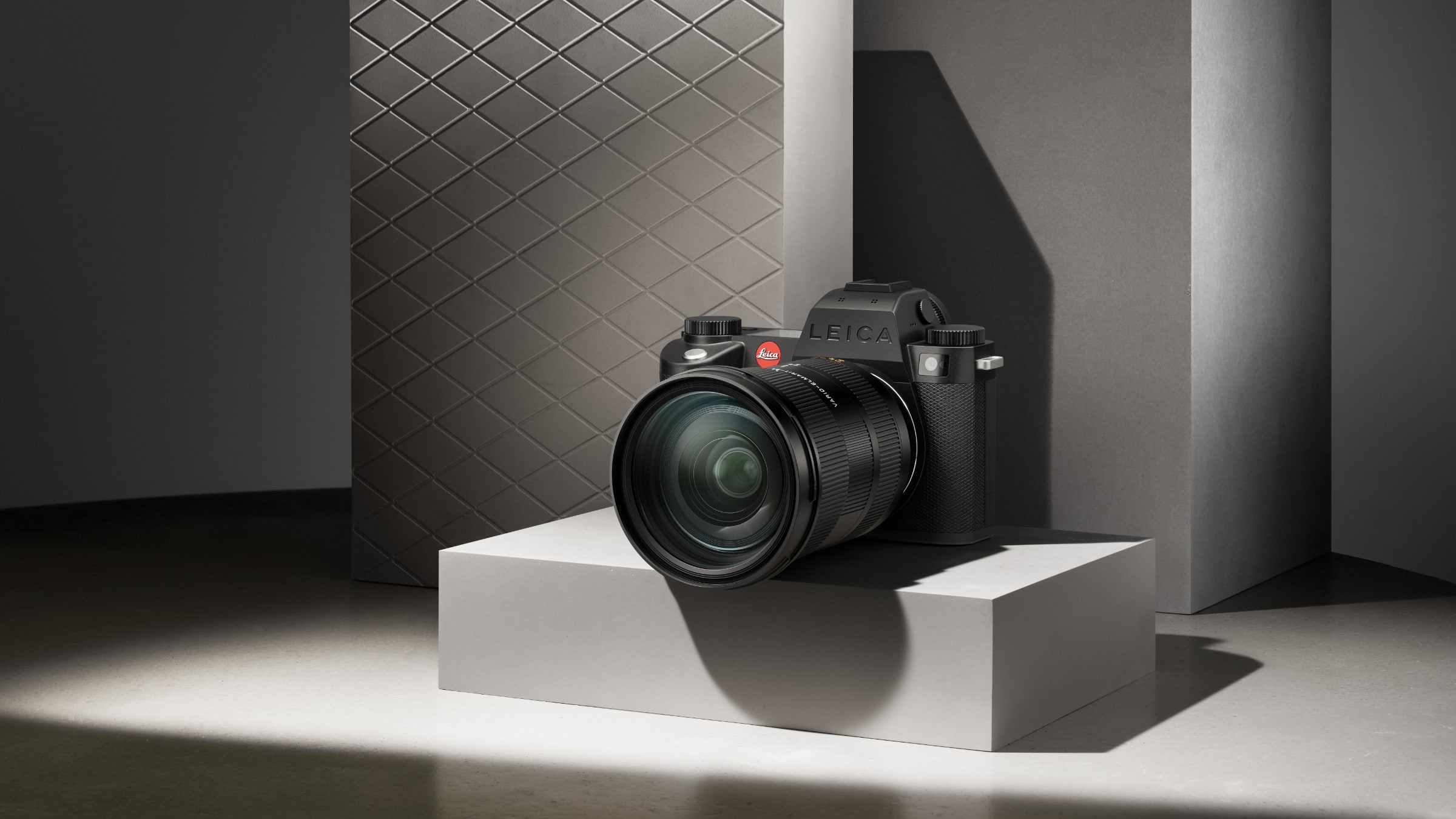 Leica launches its fastest camera with the SL3-S