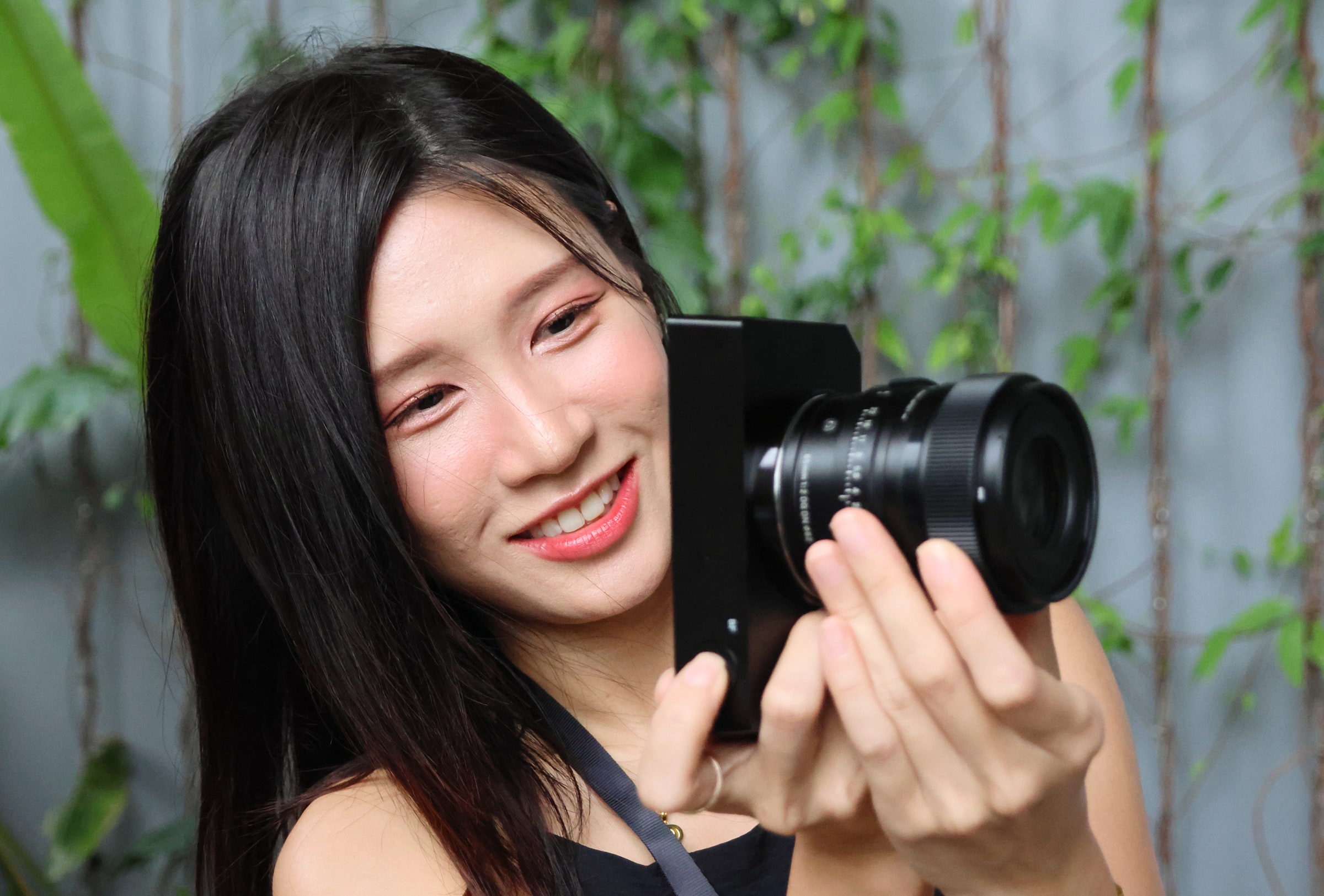 Sigma’s new BF camera and 16-300mm f3.5-6.7 lens launching on 24 April in Singapore; while its new 300-600mm f4 lens coming later next month
