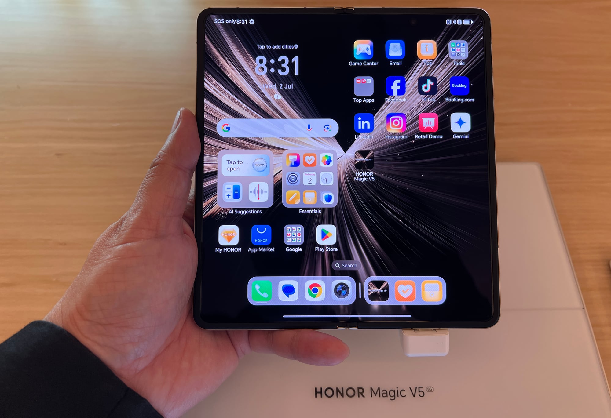 Honor’s slim foldable smartphone Magic V5 launching on 23 July in Singapore, first outside China