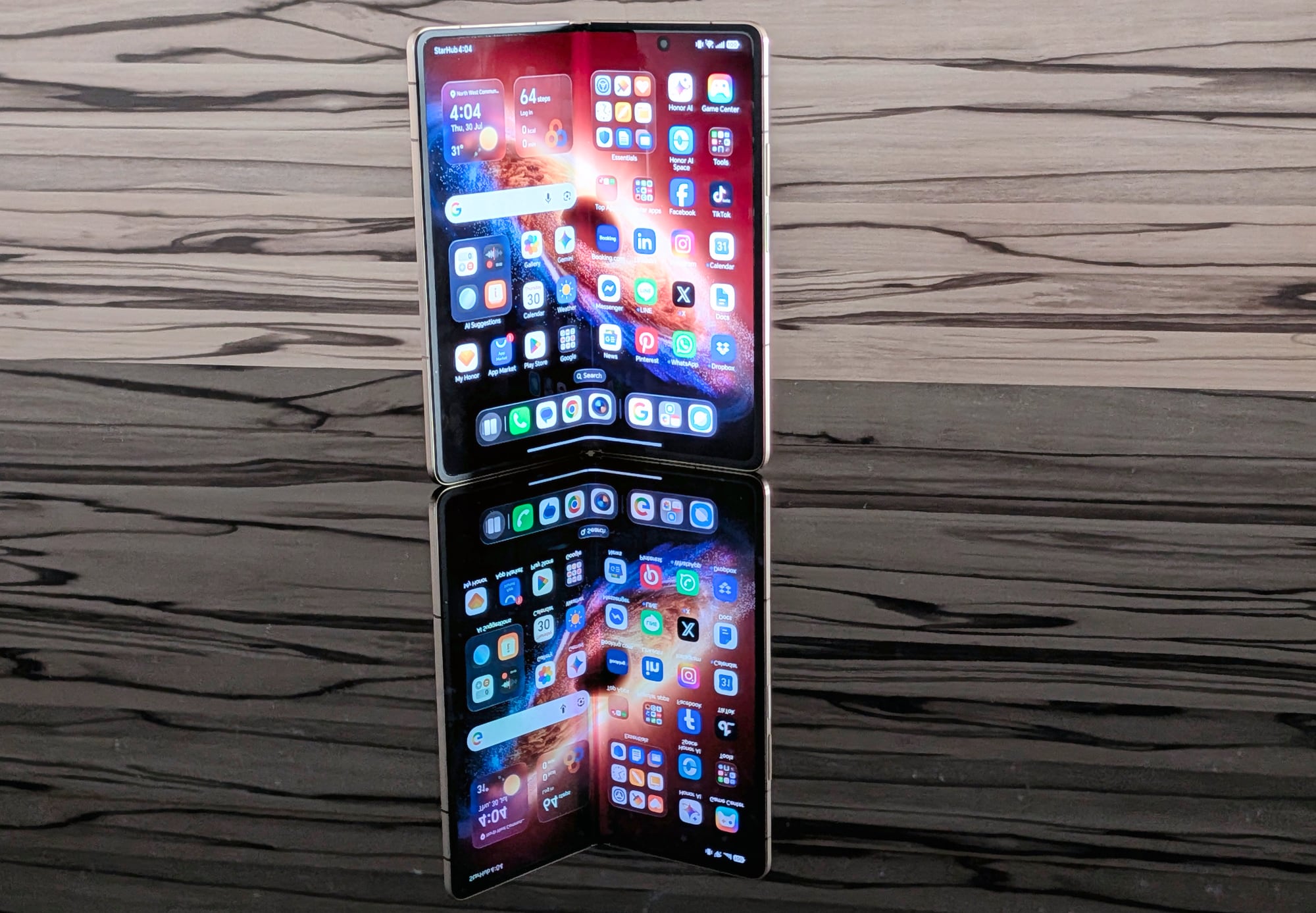 Honor Magic V6 Review: The Durable King of Foldable Smartphones?